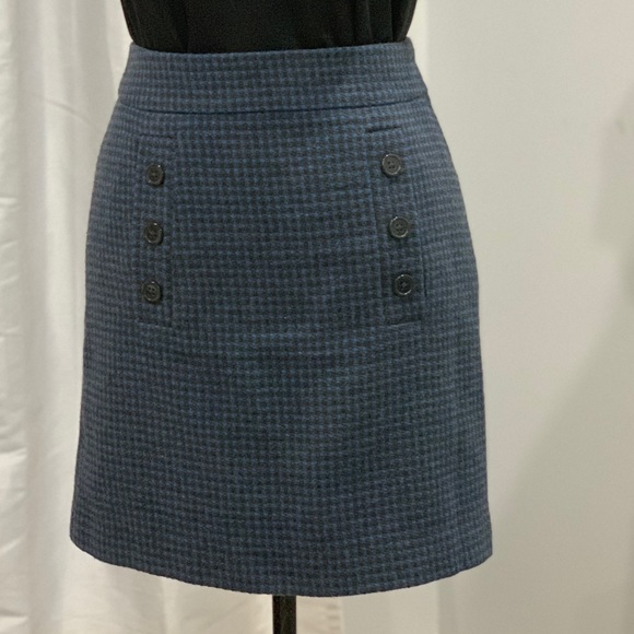 LOFT Dresses & Skirts - Ann Taylor Loft skirt size 0